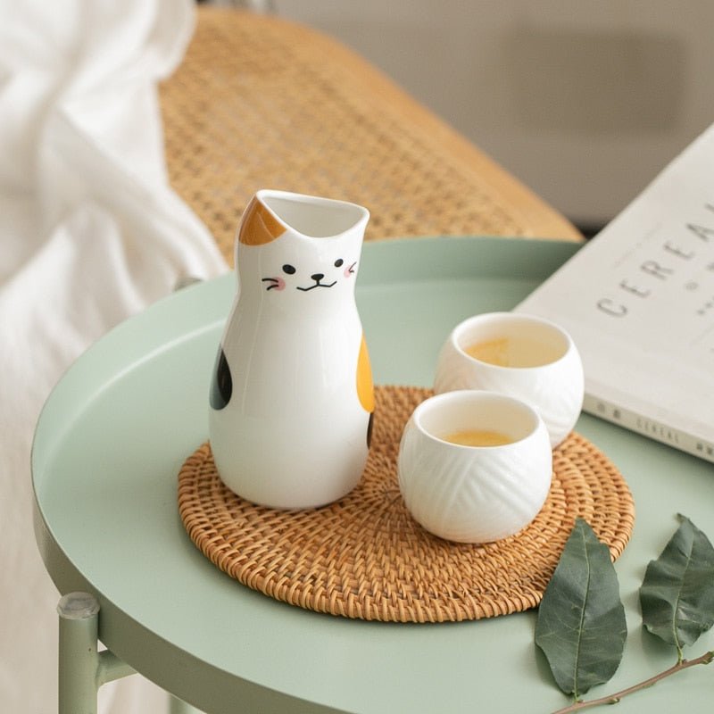 Maneki Neko Ceramic Sake Set (3pcs) - Loli The Cat