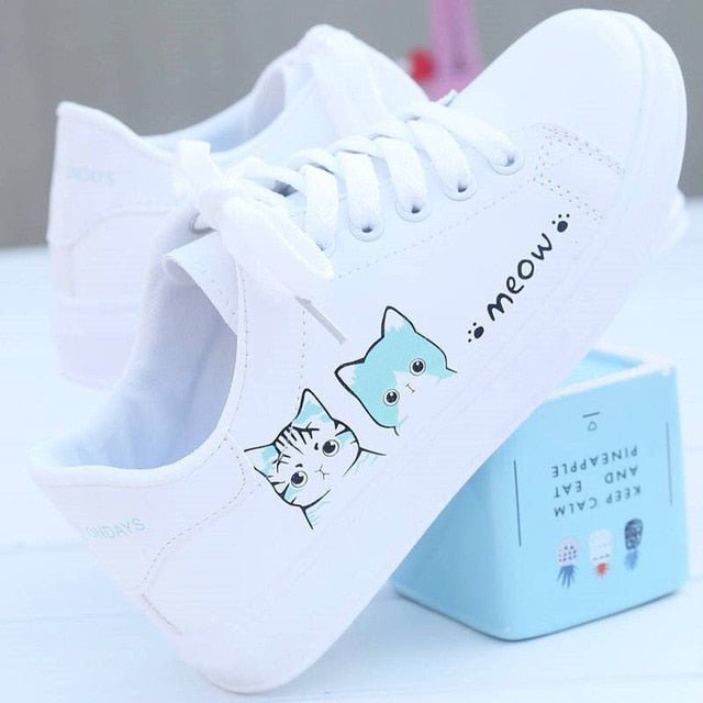 White Clean Cat Shoe - Loli The Cat